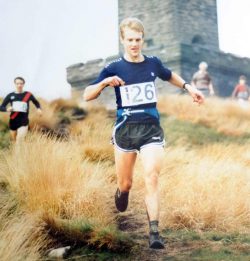 Ian Hodgson descending